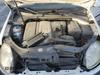 2009 Volkswagen Rabbit S with VIN WVWAA71K69W130708, listed as a Copart auction lot 81105854 with 195,390 mi miles and Salvage title. Bid and sale history available at DreamBid. Image 11.