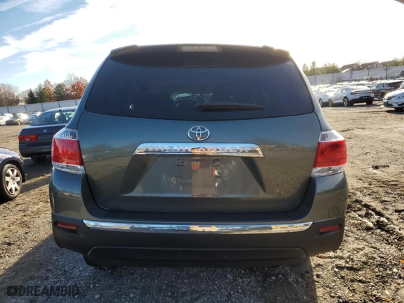 2013 Toyota Highlander with VIN 5TDZA3EH3DS041469, listed as a Copart auction lot 82552414 with 123,780 mi miles and Salvage Title. Bid and sale history available at carsss.com. Image 6.
