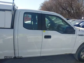 2017 Ford F-150 XL with VIN 1FTEX1E82HFA67391, listed as a IAAI auction lot 41783532 with 195,258 mi miles. Bid and sale history available at carsss.com. Image 13.