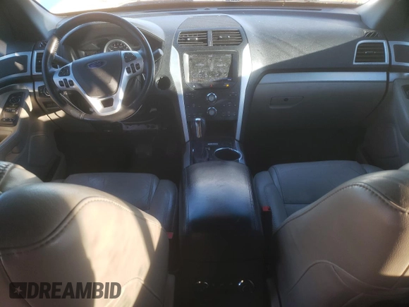 2013 Ford Explorer XLT with VIN 1FM5K7D86DGB17972, listed as a Copart auction lot 88919735 with 157,401 mi miles and Salvage Title. Bid and sale history available at carsss.com. Image 8.