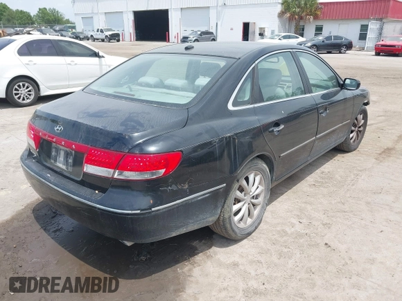 2008 Hyundai Azera GLS with VIN KMHFC46D48A335587, listed as a IAAI auction lot 42092272 with 174,537 mi miles and . Bid and sale history available at DreamBid. Image 4.