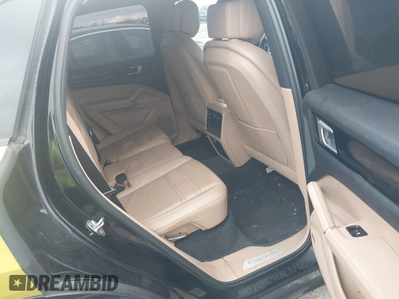 2020 Porsche Cayenne z VIN WP1AA2AY5LDA03828, wystawiony jako IAAI lot #41304951 z przebiegiem Nie podano mil oraz . Historia ofert i sprzedaży dostępna na DreamBid. Obrazek 8.