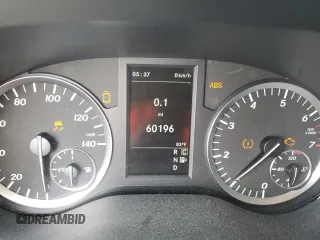 2018 Mercedes-Benz Metris Passenger z VIN WD4PG2EE3J3451309, wystawiony jako Copart lot #52081075 z przebiegiem 60 196 mil mil oraz Czysty tytuł • Clean title. Historia ofert i sprzedaży dostępna na DreamBid. Obrazek 9.