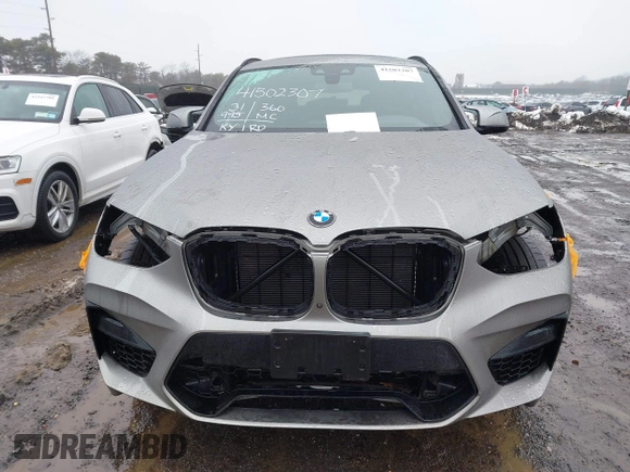 2021 BMW X4 M z VIN 5YMUJ0C01M9F26207, wystawiony jako IAAI lot #41502307 z przebiegiem 31 995 mil mil oraz . Historia ofert i sprzedaży dostępna na DreamBid. Obrazek 12.
