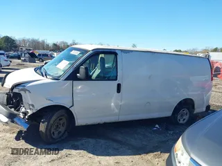 2007 Chevrolet Express Cargo z VIN 1GCFG15X171172320, wystawiony jako IAAI lot #41072238 z przebiegiem 300 000 mil mil oraz . Historia ofert i sprzedaży dostępna na DreamBid. Obrazek 13.