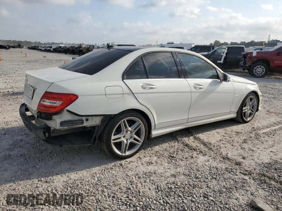 2012 Mercedes-Benz C 250 Sport z VIN WDDGF4HB0CA609006, wystawiony jako Copart lot #53737835 z przebiegiem 169 890 mil mil oraz Szkoda całkowita • Salvage title. Historia ofert i sprzedaży dostępna na DreamBid. Obrazek 3.