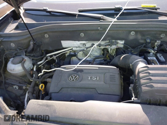 2018 Volkswagen Atlas SE with VIN 1V2DP2CA9JC599623, listed as a IAAI auction lot 42065906 with Not provided miles and . Bid and sale history available at DreamBid. Image 10.