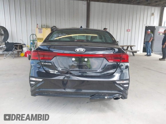 2020 Kia Forte LXS with VIN 3KPF24AD5LE141476, listed as a IAAI auction lot 42118736 with 138,959 mi miles. Bid and sale history available at carsss.com. Image 17.