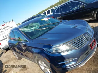 2018 Lincoln MKC Premiere with VIN 5LMCJ1D9XJUL22625, listed as a IAAI auction lot 40558543 with 60,088 mi miles and . Bid and sale history available at DreamBid. Image 6.