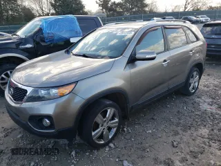 2013 Kia Sorento EX with VIN 5XYKU3A29DG387534, listed as a Copart auction lot 49912305 with 157,204 mi miles and Clean Title. Bid and sale history available at carsss.com. Image 1.