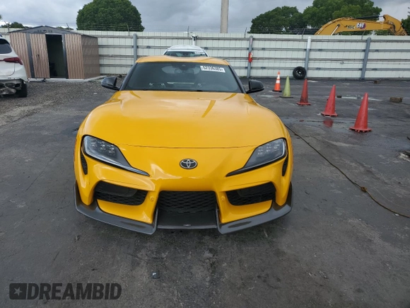 2023 Toyota Supra 3.0 with VIN WZ1DB0G04PW059661, listed as a Copart auction lot 62336385 with 9,293 mi miles and Clean title. Bid and sale history available at DreamBid. Image 5.