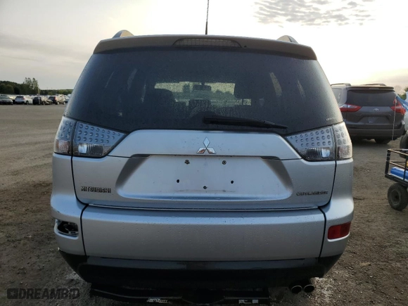 2009 Mitsubishi Outlander XLS with VIN JA4MT31X89Z607661, listed as a Copart auction lot 70989854 with 218,605 mi miles and Clean Title. Bid and sale history available at carsss.com. Image 6.