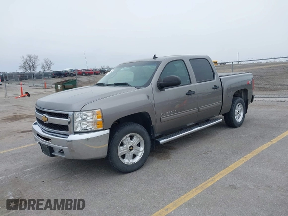 2013 Chevrolet Silverado 1500 LT with VIN 3GCPKSE73DG249856, listed as a IAAI auction lot 41973964 with 135,580 mi miles. Bid and sale history available at carsss.com. Image 2.