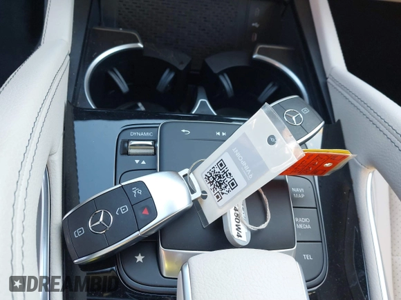 2024 Mercedes-Benz GLE 450 с VIN 4JGFB5KB2RB180482, выставлен на аукционе IAAI как лот 41363826 с пробегом 6 430 миль миль и . История ставок и продаж доступна на DreamBid. Изображение 11.