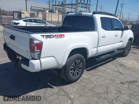2023 Toyota Tacoma SR5 z VIN 3TMDZ5BN3PM160975, wystawiony jako IAAI lot #42024778 z przebiegiem 41 621 mil mil oraz . Historia ofert i sprzedaży dostępna na DreamBid. Obrazek 4.