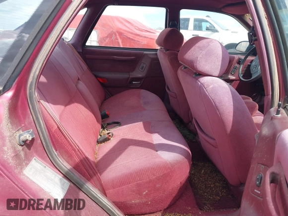 1989 Ford Taurus GL z VIN 1FABP52U9KA278657, wystawiony jako IAAI lot #42349469 z przebiegiem 10 782 mil mil oraz . Historia ofert i sprzedaży dostępna na DreamBid. Obrazek 8.
