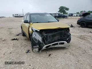 2021 Kia Seltos S z VIN KNDEU2AA8M7151033, wystawiony jako Copart lot #53719855 z przebiegiem 59 526 mil mil oraz Szkoda całkowita • Salvage title. Historia ofert i sprzedaży dostępna na DreamBid. Obrazek 14.
