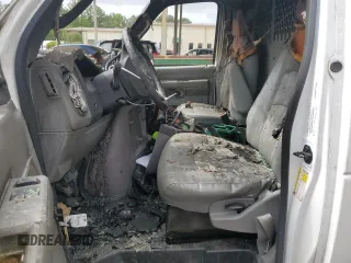 2013 Ford Econoline Cargo Commercial с VIN 1FTNS2EW6DDB11191, выставлен на аукционе Copart как лот 56135015 с пробегом Не указан миль и Списание • Salvage title. История ставок и продаж доступна на DreamBid. Изображение 7.