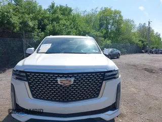 2021 Cadillac Escalade ESV Premium Luxury z VIN 1GYS4KKLXMR431568, wystawiony jako IAAI lot #42139123 z przebiegiem 37 696 mil mil oraz . Historia ofert i sprzedaży dostępna na DreamBid. Obrazek 13.