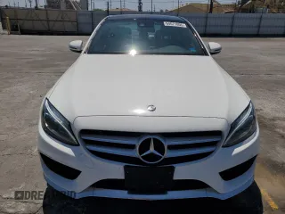 2016 Mercedes-Benz C 300 z VIN 55SWF4JB8GU150979, wystawiony jako Copart lot #64071805 z przebiegiem 37 268 mil mil oraz Szkoda całkowita • Salvage title. Historia ofert i sprzedaży dostępna na DreamBid. Obrazek 5.