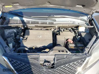 2015 Toyota Sienna SE with VIN 5TDXK3DC9FS551094, listed as a IAAI auction lot 41676903 with 94,345 mi miles. Bid and sale history available at carsss.com. Image 10.