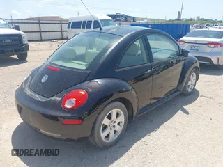2007 Volkswagen Beetle with VIN 3VWRW31C27M506191, listed as a IAAI auction lot 42522294 with 154,172 mi miles and . Bid and sale history available at DreamBid. Image 4.