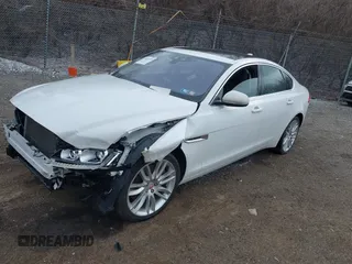 2016 Jaguar XF 35t Prestige with VIN SAJBK4BV9GCY11955, listed as a IAAI auction lot 41640739 with 83,047 mi miles. Bid and sale history available at carsss.com. Image 18.
