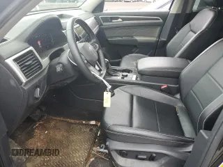 2022 Volkswagen Atlas SE with VIN 1V2HR2CA1NC526036, listed as a Copart auction lot 60133505 with 52,365 mi miles and Salvage title. Bid and sale history available at DreamBid. Image 7.