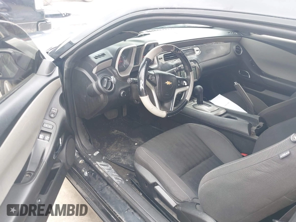 2014 Chevrolet Camaro LS с VIN 2G1FA1E3XE9208991, выставлен на аукционе IAAI как лот 42493419 с пробегом 107 104 миль миль и . История ставок и продаж доступна на DreamBid. Изображение 17.