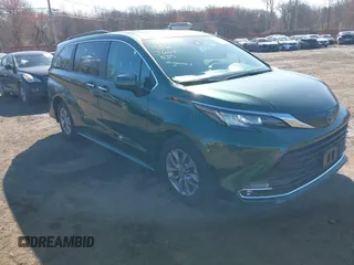 2023 Toyota Sienna XLE z VIN 5TDJSKFC9PS095810, wystawiony jako IAAI lot #41995704 z przebiegiem 22 638 mil mil oraz . Historia ofert i sprzedaży dostępna na DreamBid. Obrazek 1.