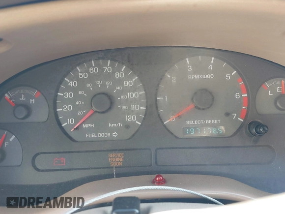 2000 Ford Mustang with VIN 1FAFP4441YF251618, listed as a IAAI auction lot 42439813 with 197,178 mi miles and . Bid and sale history available at DreamBid. Image 7.