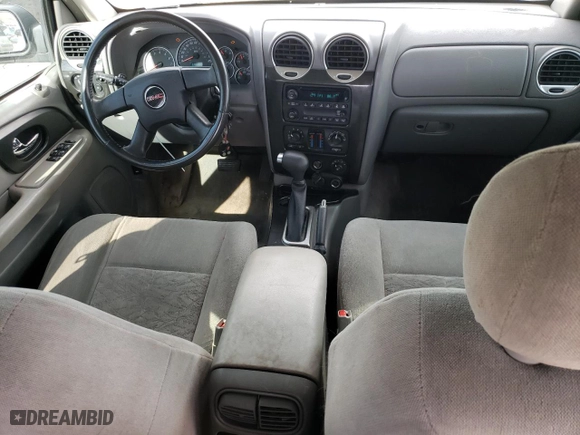 2005 GMC Envoy SLE with VIN 1GKDT13S952201133, listed as a Copart auction lot 48504025 with 200,240 mi miles and Salvage Title. Bid and sale history available at carsss.com. Image 8.