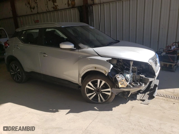 2018 Nissan Kicks SV with VIN 3N1CP5CU9JL525473, listed as a Copart auction lot 47134825 with 89,418 mi miles and Salvage Title. Bid and sale history available at carsss.com. Image 4.