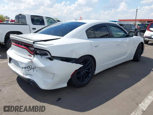 2015 Dodge Charger RT z VIN 2C3CDXCT4FH745861, wystawiony jako IAAI lot #42206349 z przebiegiem 136 061 mil mil oraz . Historia ofert i sprzedaży dostępna na DreamBid. Obrazek 4.
