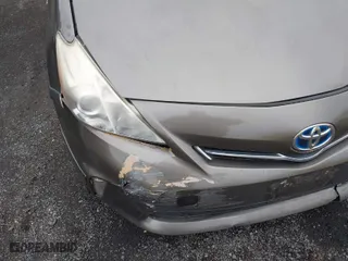 2013 Toyota Prius v Two with VIN JTDZN3EU3D3267272, listed as a IAAI auction lot 41793742 with 431,532 mi miles. Bid and sale history available at carsss.com. Image 18.