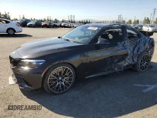 2020 BMW M2 Competition z VIN WBS2U7C07L7E56229, wystawiony jako Copart lot #49540655 z przebiegiem 10 798 mil mil oraz Szkoda całkowita • Salvage title. Historia ofert i sprzedaży dostępna na DreamBid. Obrazek 1.