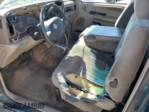 1996 Dodge 1500 z VIN 1B7HC13Y1TJ188317, wystawiony jako Copart lot #55630765 z przebiegiem 279 551 mil mil oraz Szkoda całkowita • Salvage title. Historia ofert i sprzedaży dostępna na DreamBid. Obrazek 7.