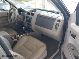 2008 Ford Escape Hybrid with VIN 1FMCU59H08KA06691, listed as a IAAI auction lot 42021967 with 221,067 mi miles. Bid and sale history available at carsss.com. Image 5.