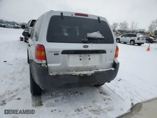 2007 Ford Escape XLT with VIN 1FMYU03107KB33508, listed as a Copart auction lot 44764355 with 153,403 mi miles and Salvage Title. Bid and sale history available at carsss.com. Image 6.