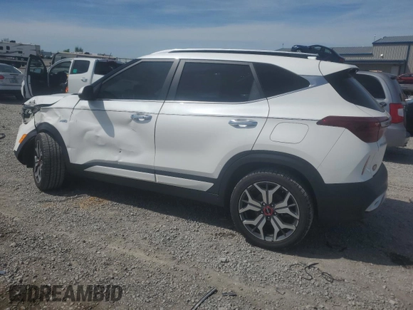 2022 Kia Seltos SX with VIN KNDETCA2XN7286078, listed as a Copart auction lot 53471595 with 35,193 mi miles and Salvage title. Bid and sale history available at DreamBid. Image 2.