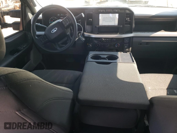 2024 Ford F-350 XL with VIN 1FT8W3DT0REE67068, listed as a Copart auction lot 43037035 with 16,371 mi miles and Salvage Title. Bid and sale history available at DreamBid. Image 8.