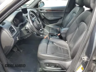 2015 Audi Q3 Premium Plus z VIN WA1EFCFS2FR012373, wystawiony jako Copart lot #56201435 z przebiegiem 126 645 mil mil oraz Szkoda całkowita • Salvage title. Historia ofert i sprzedaży dostępna na DreamBid. Obrazek 7.