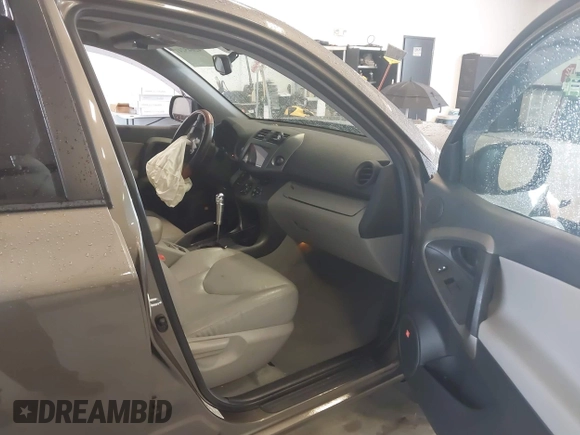 2010 Toyota RAV4 Limited z VIN 2T3DK4DV1AW034891, wystawiony jako IAAI lot #42645241 z przebiegiem 143 740 mil mil oraz . Historia ofert i sprzedaży dostępna na DreamBid. Obrazek 5.