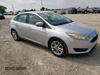 2015 Ford Focus SE z VIN 1FADP3F22FL343834, wystawiony jako Copart lot #58076265 z przebiegiem 101 891 mil mil oraz Szkoda całkowita • Salvage title. Historia ofert i sprzedaży dostępna na DreamBid. Obrazek 4.