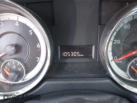 2017 Dodge Grand Caravan SE Plus z VIN 2C4RDGBGXHR655881, wystawiony jako IAAI lot #41738830 z przebiegiem 105 305 mil mil oraz . Historia ofert i sprzedaży dostępna na DreamBid. Obrazek 7.