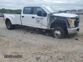 2017 Ford F-350 Lariat z VIN 1FT8W3DT0HEB40748, wystawiony jako Copart lot #54147715 z przebiegiem 140 800 mil mil oraz Czysty tytuł • Clean title. Historia ofert i sprzedaży dostępna na DreamBid. Obrazek 4.