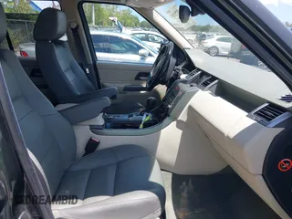 2006 Land Rover Range Rover Sport HSE with VIN SALSF25456A936061, listed as a IAAI auction lot 42275209 with 293,702 mi miles and . Bid and sale history available at DreamBid. Image 5.