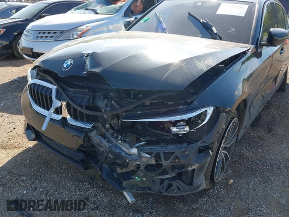 2020 BMW 3 Series 330i xDrive with VIN 3MW5R7J06L8B10285, listed as a IAAI auction lot 39403745 with 58,242 mi miles. Bid and sale history available at carsss.com. Image 6.