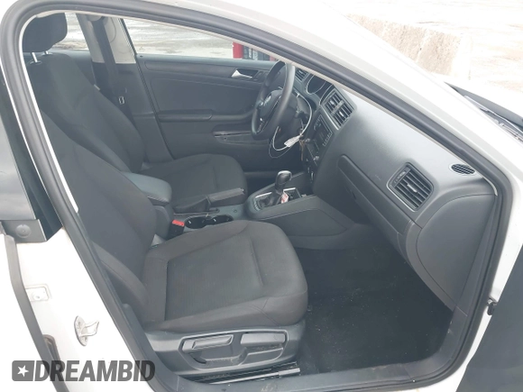 2016 Volkswagen Jetta Sedan 1.4T S w/Technology with VIN 3VW267AJ0GM311469, listed as a IAAI auction lot 41914668 with 83,223 mi miles. Bid and sale history available at carsss.com. Image 5.