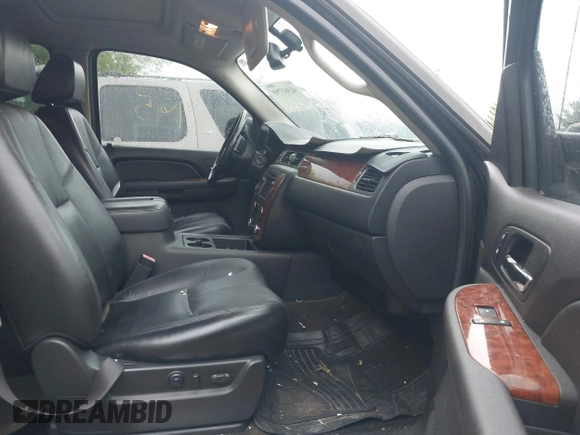 2007 Chevrolet Avalanche 2LT with VIN 3GNEC12J27G196433, listed as a IAAI auction lot 42361795 with 186,808 mi miles and . Bid and sale history available at DreamBid. Image 5.
